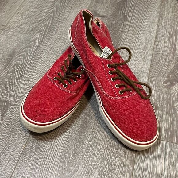 Old Navy Mens Red Sneaker Shoe Size 11 Gently Used - Picture 6 of 6